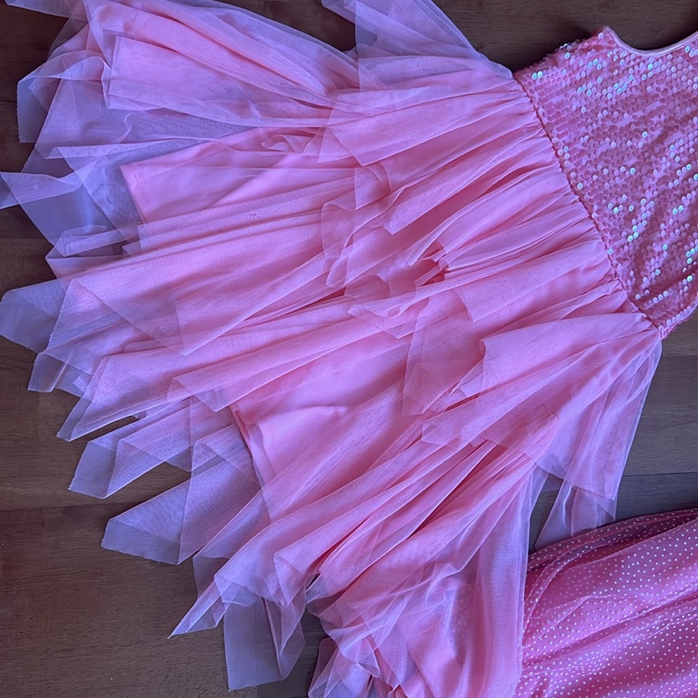 2 GIRLS DRESSES - Picture 5 of 8